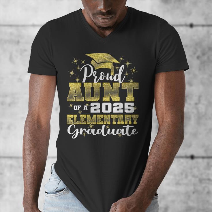 Proud Aunt Of 5th Grade Graduate 2025 Elementary Graduation Men's V-Neck T-Shirt