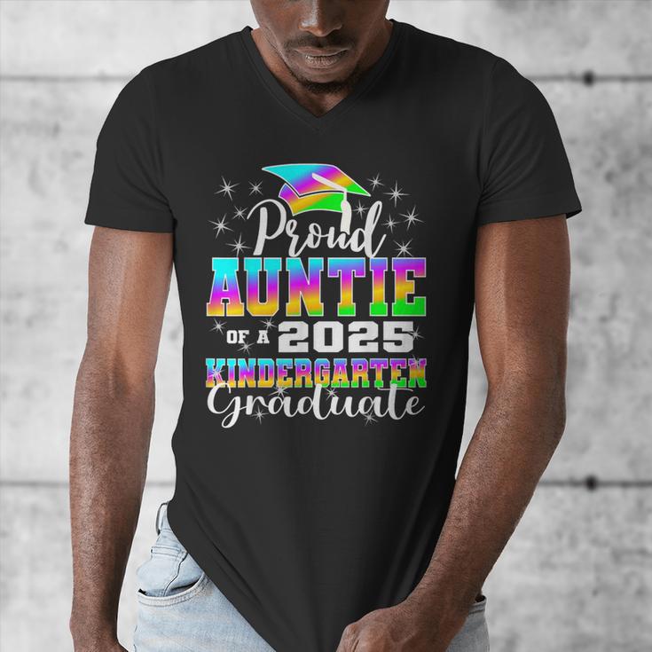 Proud Auntie Of Kindergarten Graduate 2025 Graduation Auntie Men's V-Neck T-Shirt