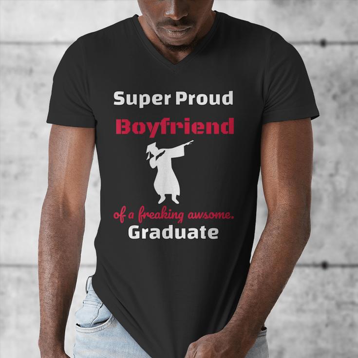 Proud Boyfriend Of 2018 Graduate Dabbing Graduation Men's V-Neck T-Shirt