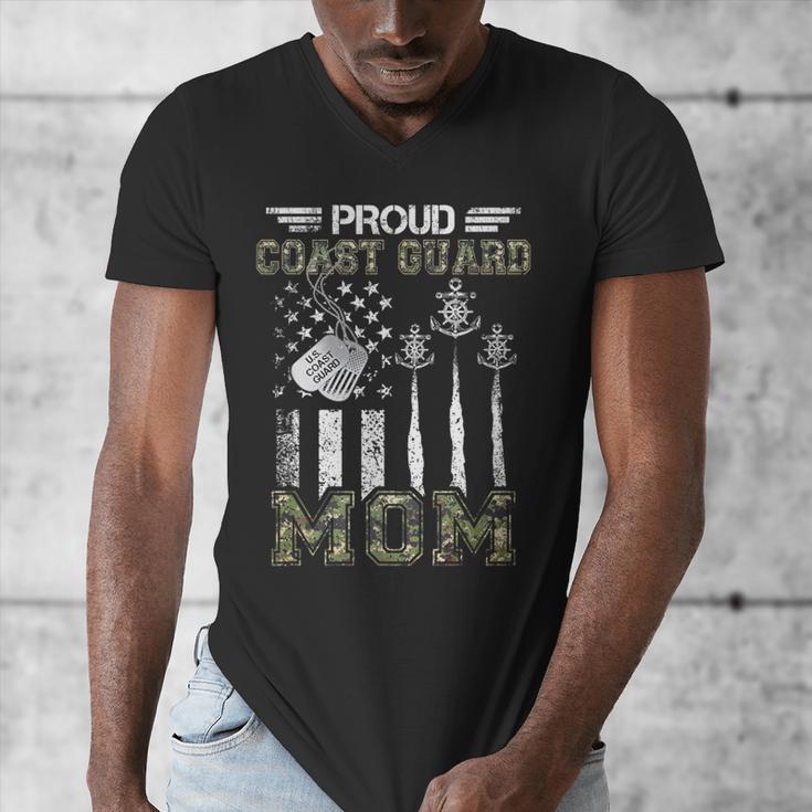 Proud Coast Guard Mom US Coast Guard Graduation Mom Men's V-Neck T-Shirt