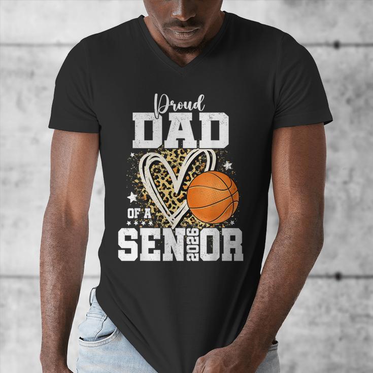 Proud Dad Of A 2026 Senior Basketball Graduation Leopard Men's V-Neck T-Shirt
