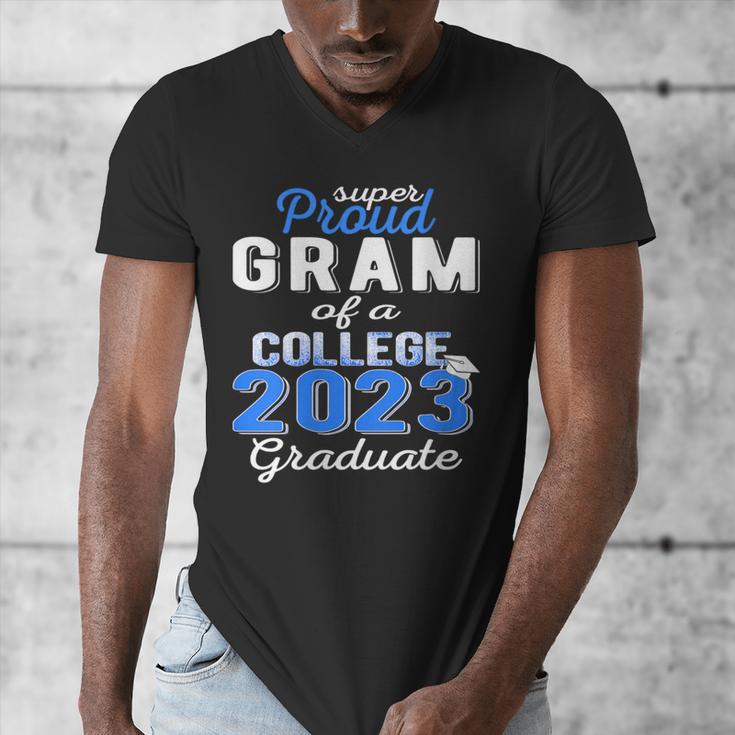 Proud Gram Of 2023 College Graduate Family 23 Graduation Men's V-Neck T-Shirt
