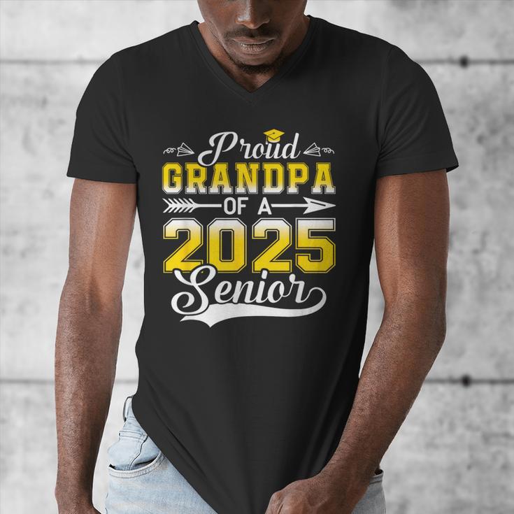 Proud Grandpa Of a 2025 Senior Graduate Graduation Men's V-Neck T-Shirt