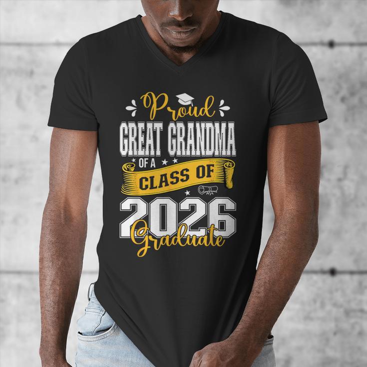 Proud Great Grandma Of a Class Of 2026 Graduate Graduation Men's V-Neck T-Shirt
