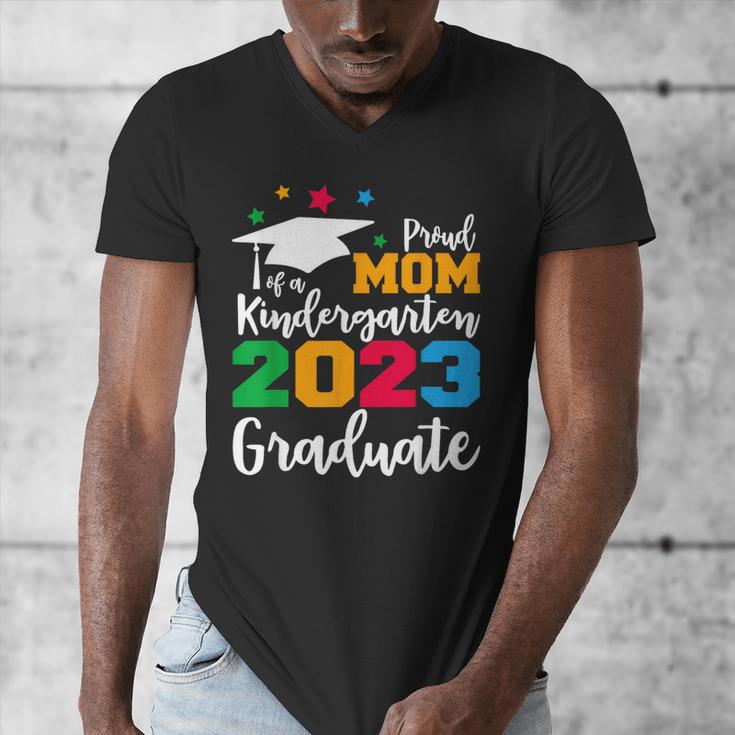 Proud Mom Of A 2023 Graduate Senior 2023 Graduation 23 Men's V-Neck T-Shirt
