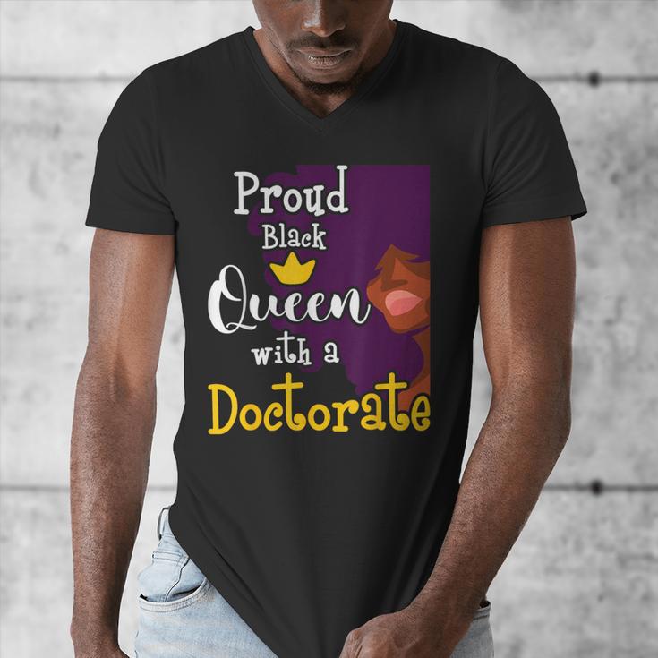 Proud Queen PhD Graduate PhD Graduation Doctorate Men's V-Neck T-Shirt