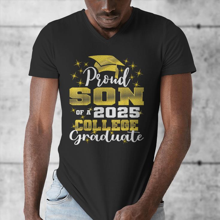 Proud Son Of 2025 College Graduate Family 24 Graduation Men's V-Neck T-Shirt