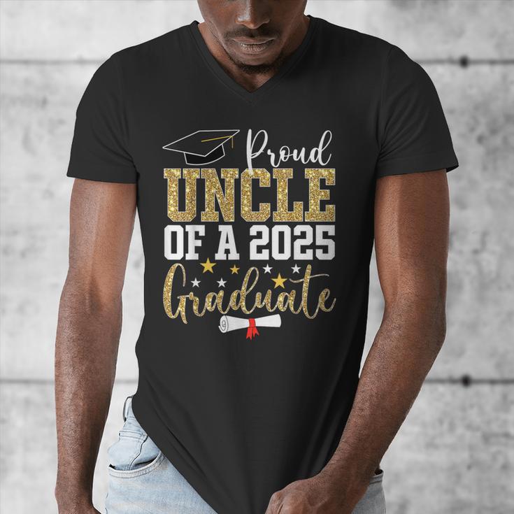 Proud Uncle Of A 2025 Graduate Uncle Graduation 2025 Men's V-Neck T-Shirt