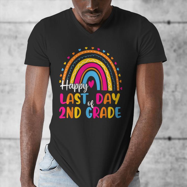 Rainbow Last Day Of 2nd Grade Teacher Student Graduation For Men Women Kids Men's V-Neck T-Shirt