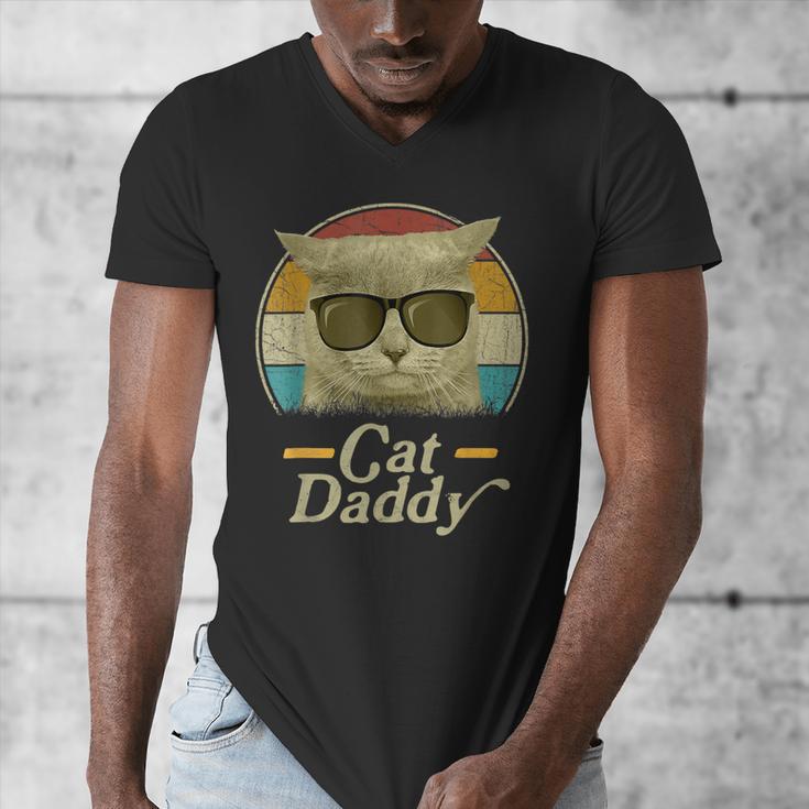 Retro Cat Daddy 80s 90s Style Sunglasses Men's V-Neck T-Shirt