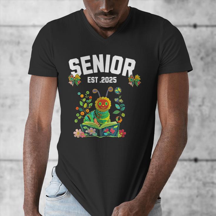 Senior 2025 Graduation Caterpillar For Kids Cute Coquette Men's V-Neck T-Shirt