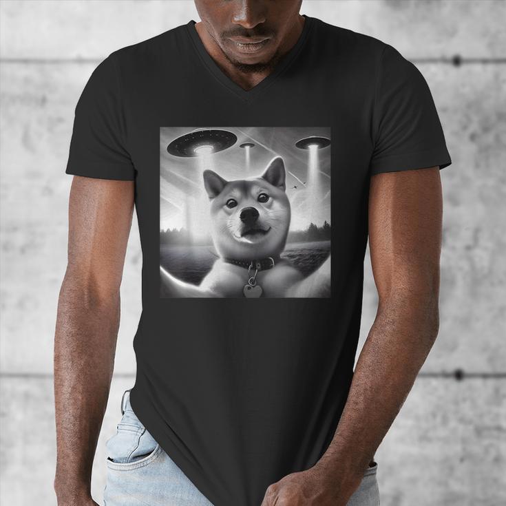 Shiba Inu Dog Dad Mom Graphic Selfie UFOs Weird Aliens Men's V-Neck T-Shirt Shiba Inu Dog Dad Mom Graphic Selfie UFOs Weird Aliens Men's V-Neck T-Shirt
