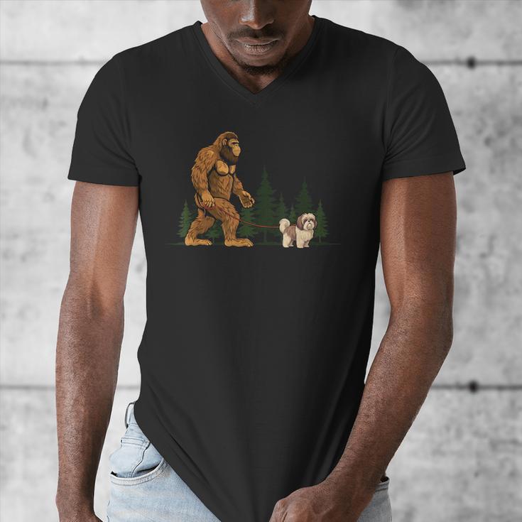 Shih Tzu Bigfoot Dog Walking Mom Dad Kids Men's V-Neck T-Shirt