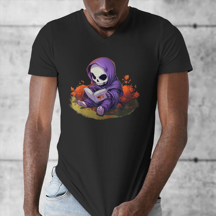 Spooky Grim Reaper Reading A Book Cute Creepy Halloween Men's V-Neck T-Shirt Spooky Grim Reaper Reading A Book Cute Creepy Halloween Men's V-Neck T-Shirt