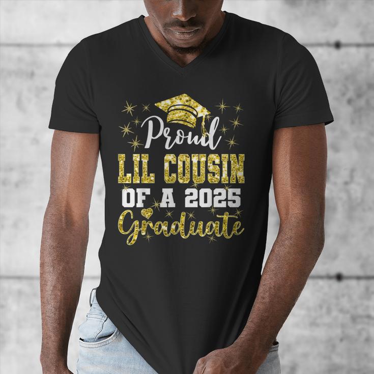 Super Proud Little Cousin Of 2025 Graduate Graduation Family Men's V-Neck T-Shirt