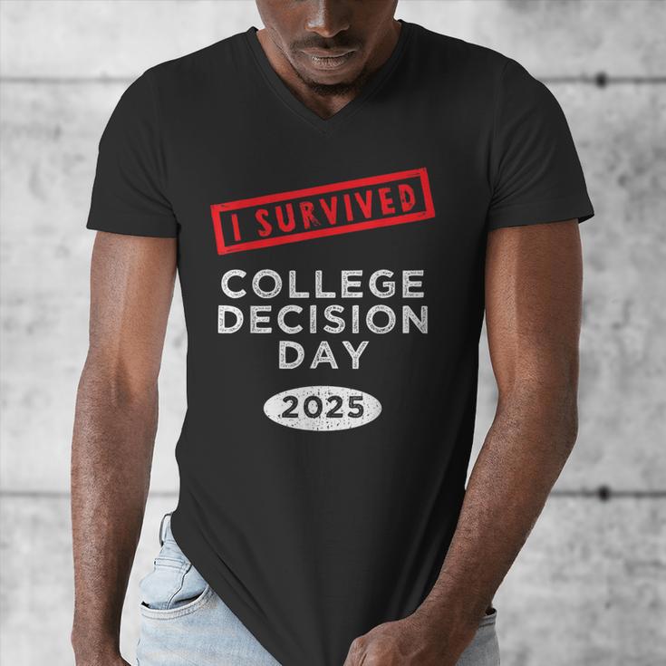 I Survived College Decision Day Graduation Class Of 25 Men's V-Neck T-Shirt