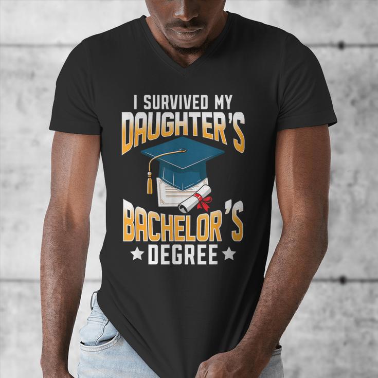 i Survived My Daughters Bachelor's Degree Graduation Gifts Men's V-Neck T-Shirt