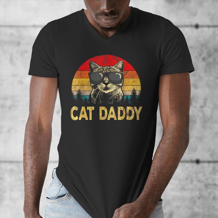 Vintage Cat Daddy Cat Lover Cat Dad Fathers Men's V-Neck T-Shirt