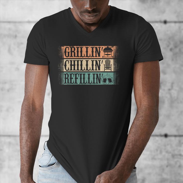 Vintage Grill Dad Grilling Chilling Refilling Men's V-Neck T-Shirt
