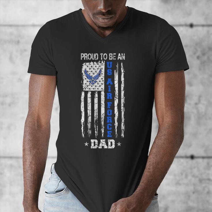 Vintage USA Flag Proud To Be An US Air Force Dad Men's V-Neck T-Shirt