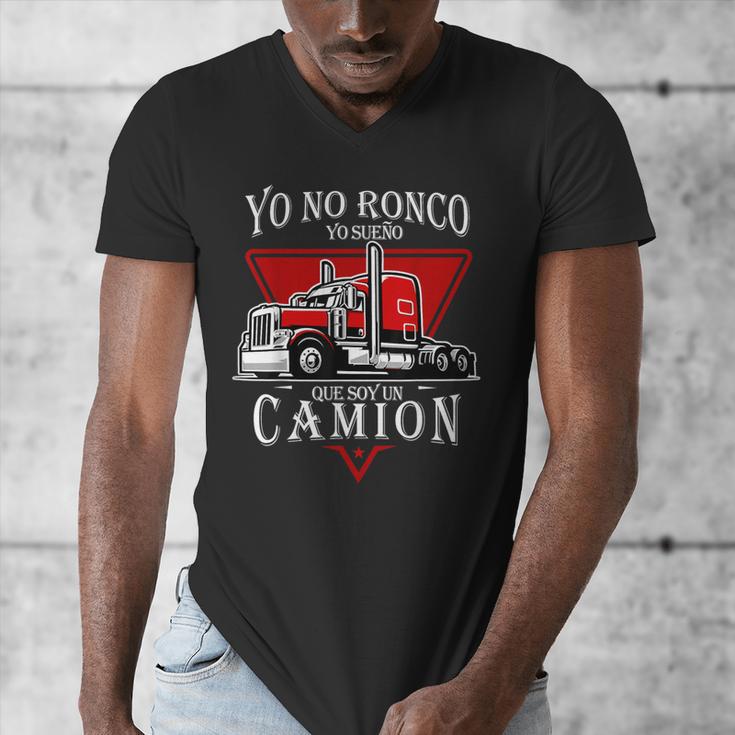 Yo No Ronco Yo Sueno Que Soy Un Camion Latin Dad Spanish Men's V-Neck T-Shirt Yo No Ronco Yo Sueno Que Soy Un Camion Latin Dad Spanish Men's V-Neck T-Shirt