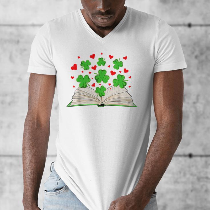 Book With Shamrocks Librarian Saint Patrick's Day Kids Men's V-Neck T-Shirt