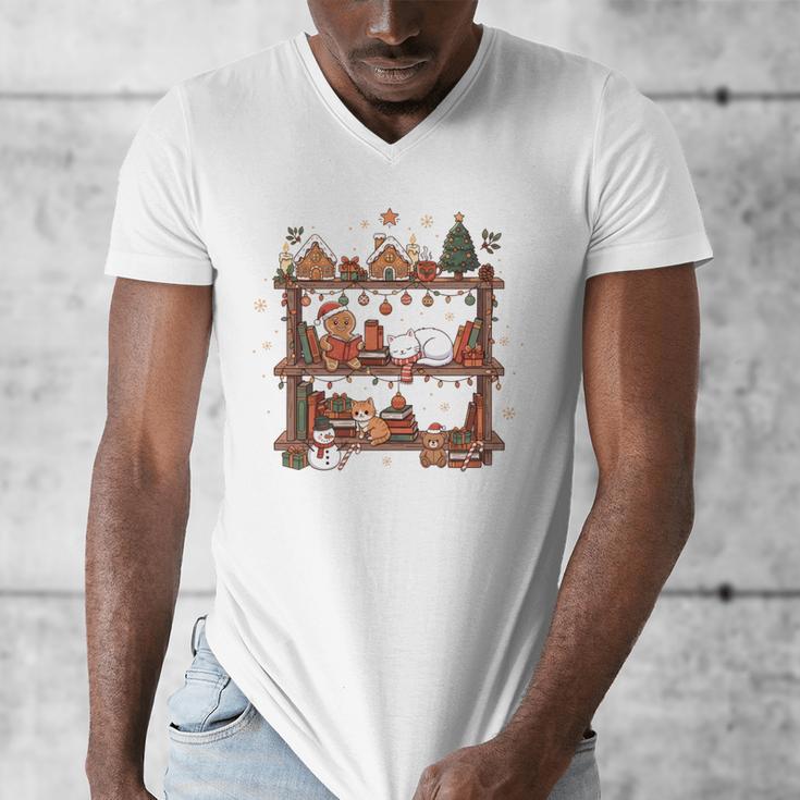 Christmas Cats Bookshelf Gingerbread Men's V-Neck T-Shirt