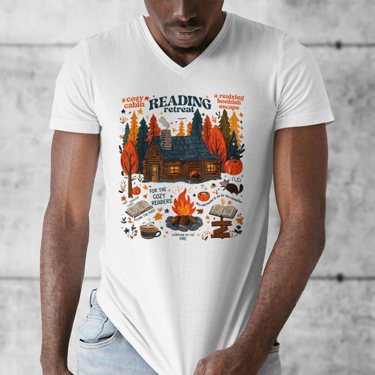 Cozy Reading Cabin Retreat Fall Bookish Autumn Cozy Reader Men's V-Neck T-Shirt