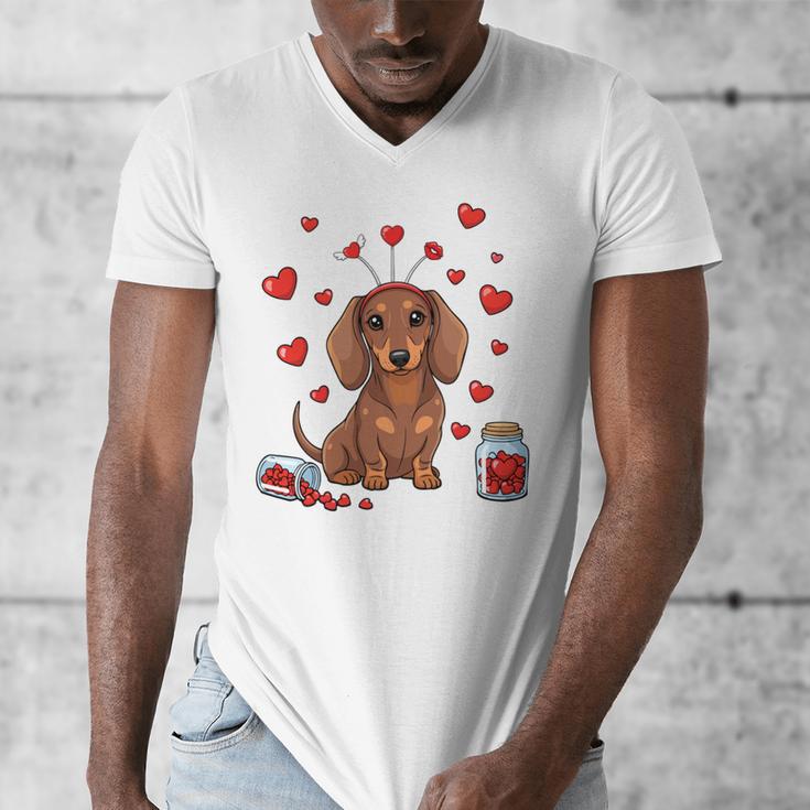 Cute Dachshund Valentine's Day Heart Love Dog Mom Dog Dad Men's V-Neck T-Shirt