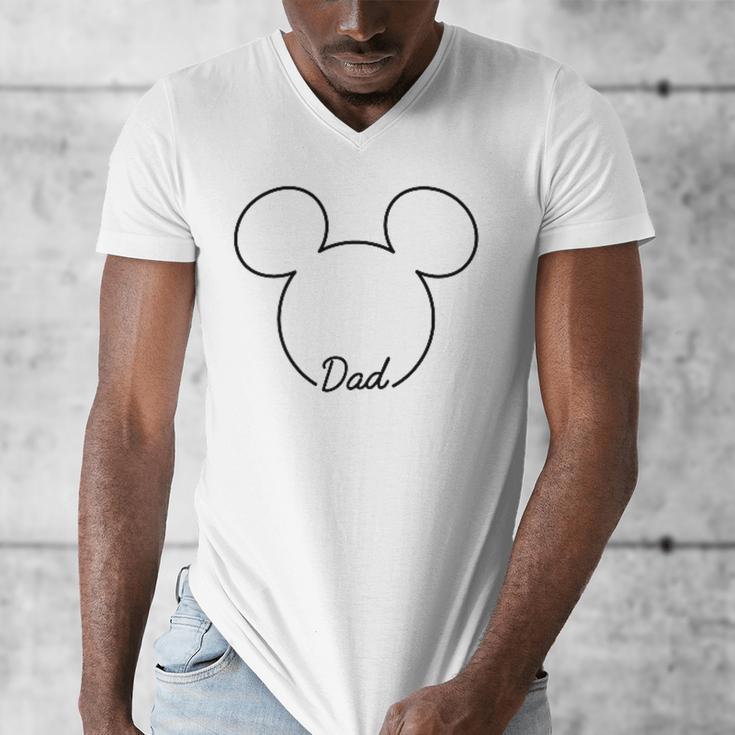Disney Mickey And Friends Dad Mickey Art Line Pocket Logo Men's V-Neck T-Shirt