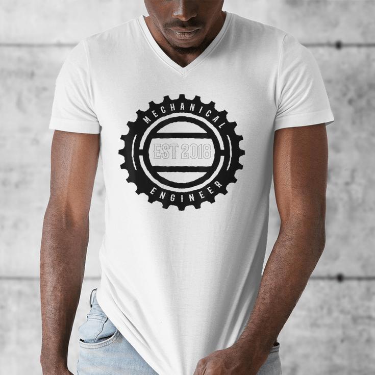 Mechanical Engineers 2018 Tshirt Gears Graduation Tee Men's V-Neck T-Shirt