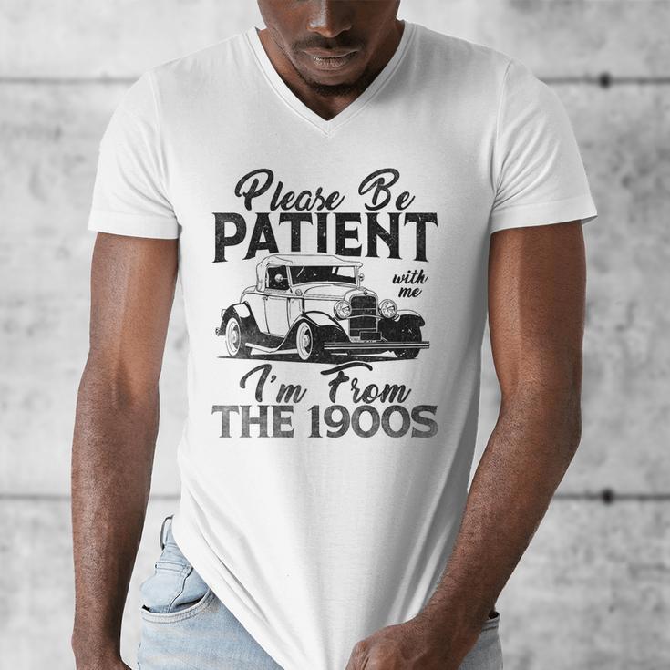 Be Patient With Me I'm From The 1900s Cool Vintage Car Lover Men's V-Neck T-Shirt