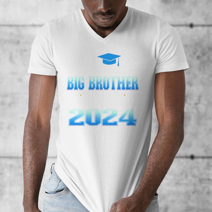 Proud Big Brother Of 5th Grade Graduate 2024 Graduation Men's V-Neck T-Shirt