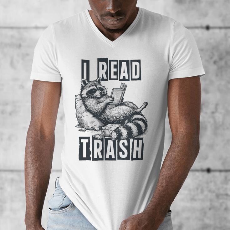 Racoon Reading Spicy Smutty Book Booktok I Read Trashy Books Men's V-Neck T-Shirt
