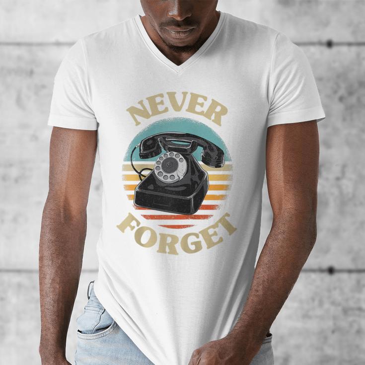 Retro Phone Never Forget Nostalgia Vintage Raglan Baseball Tee Men's V-Neck T-Shirt Retro Phone Never Forget Nostalgia Vintage Raglan Baseball Tee Men's V-Neck T-Shirt