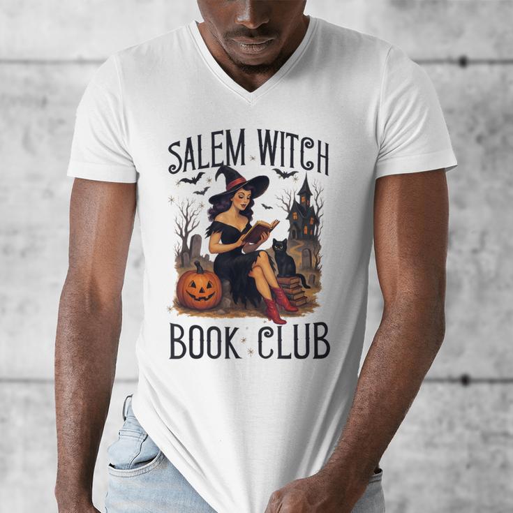 Salem Witch Book Club Bookish Retro Halloween Cat Men's V-Neck T-Shirt Salem Witch Book Club Bookish Retro Halloween Cat Men's V-Neck T-Shirt