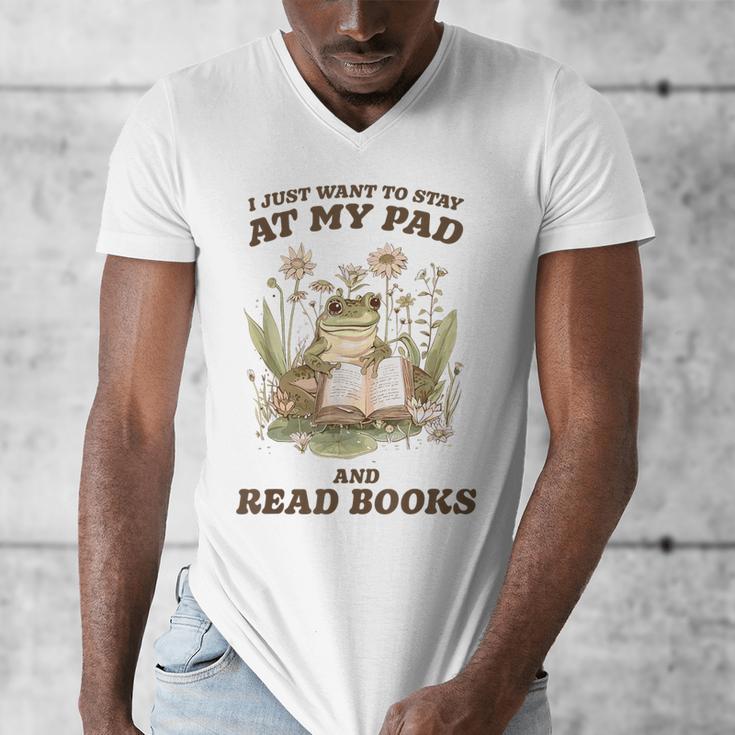 Stay At My Pad And Read Books Frog Introvert Reading Men's V-Neck T-Shirt