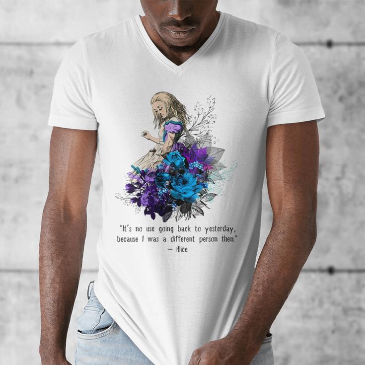 Women's Vintage Book Quote It’s No Use Going Back To Yesterday Men's V-Neck T-Shirt Women's Vintage Book Quote It’s No Use Going Back To Yesterday Men's V-Neck T-Shirt