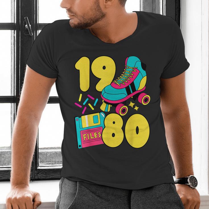 1980 Retro Raised In The 80s Old School Nostalgia Vibes Men's V-Neck T-Shirt