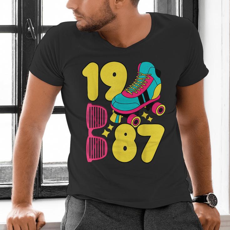 1987 Retro Raised In The 80s Old School Nostalgia Vibes Men's V-Neck T-Shirt