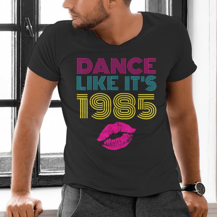 80s Outfit Women Nostalgia Eighties Party Men's V-Neck T-Shirt
