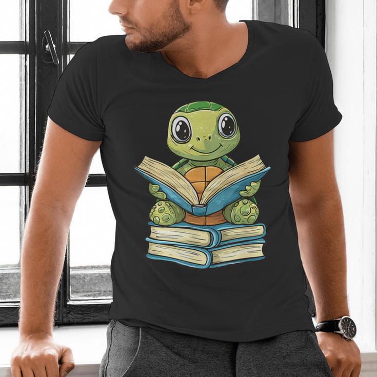 Adorable Turtle Reading Books Men's V-Neck T-Shirt