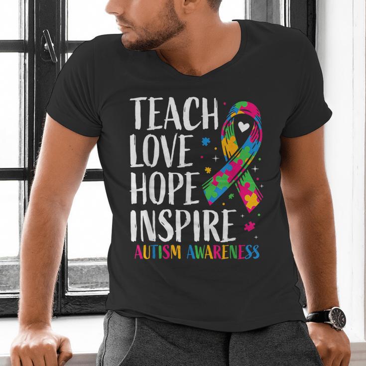 Autism Awareness Ribbon Mom Dad Kids Autistic Support Autism Men's V-Neck T-Shirt