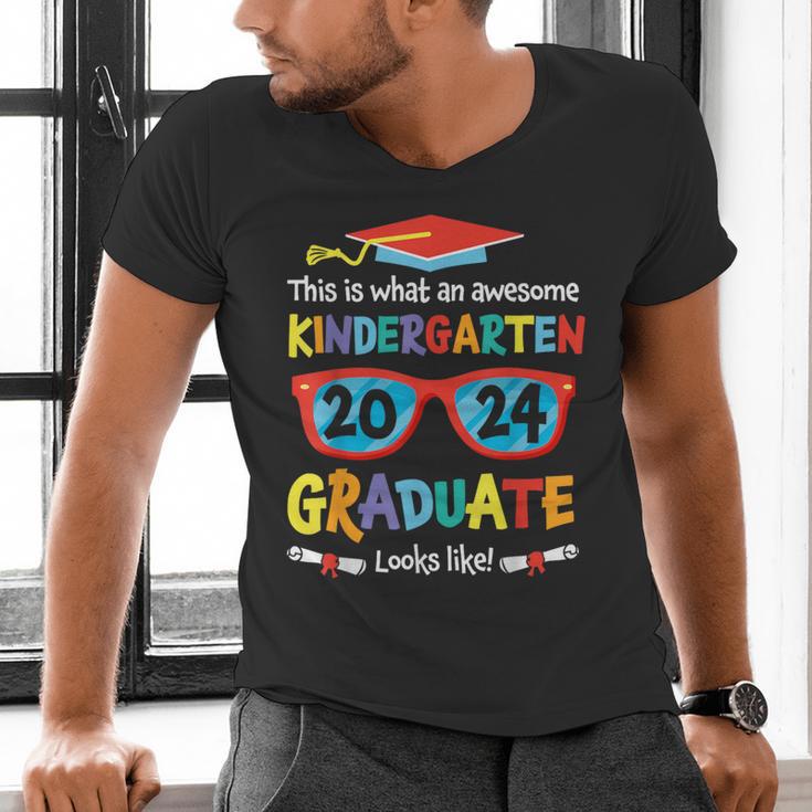 Awesome Kindergarten Graduate Looks Like 2024 Graduation Men's V-Neck T-Shirt