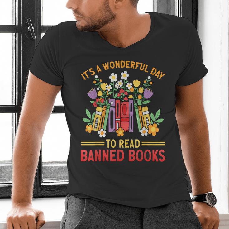 Banned Books Week Read Banned Books Men's V-Neck T-Shirt Banned Books Week Read Banned Books Men's V-Neck T-Shirt