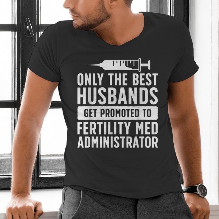 Best Husbands IVF Dad IVF Transfer Day Embryo Transfer Day Men's V-Neck T-Shirt