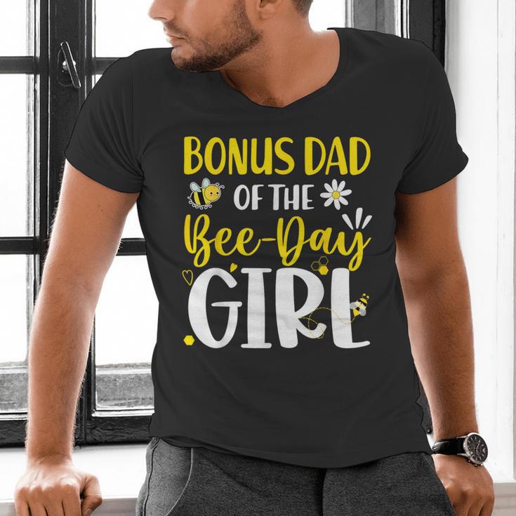Bonus Dad Of The Bee Day Girl Birthday Party Family Men's V-Neck T-Shirt