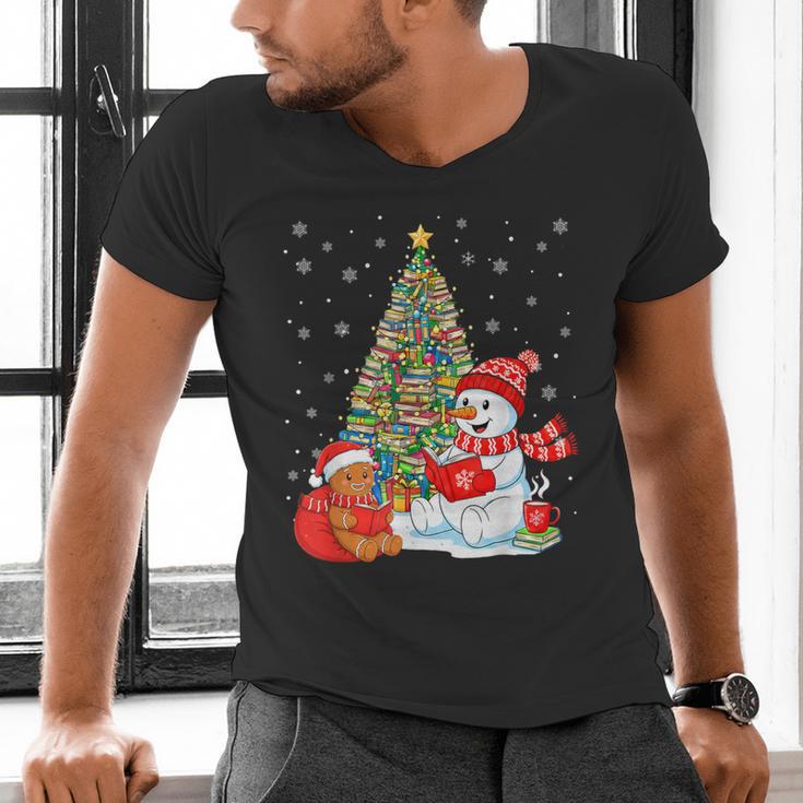 Book Christmas Tree Bookworm Gingerbread Man Snowman Reading Men's V-Neck T-Shirt Book Christmas Tree Bookworm Gingerbread Man Snowman Reading Men's V-Neck T-Shirt