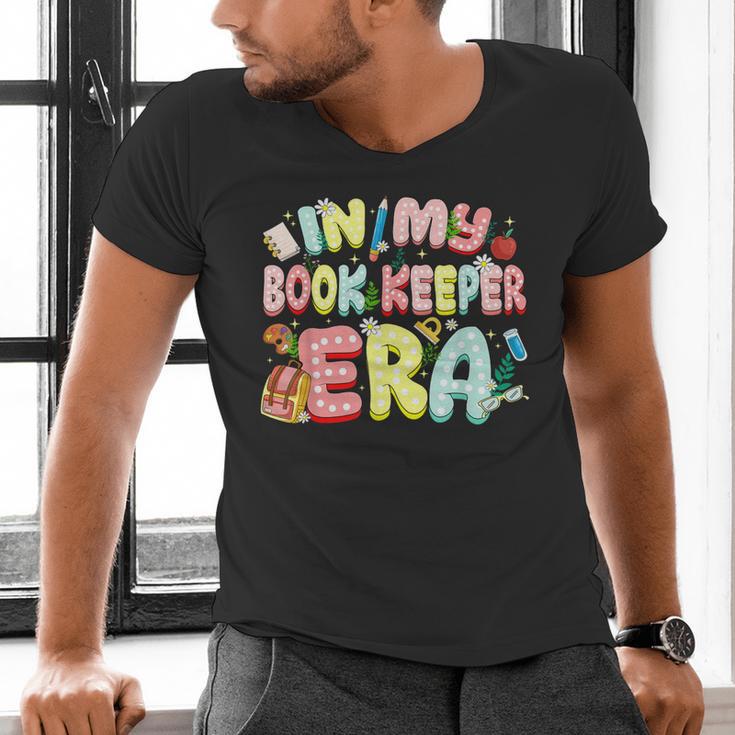 In My Book Keeper Era Librarian School Men's V-Neck T-Shirt