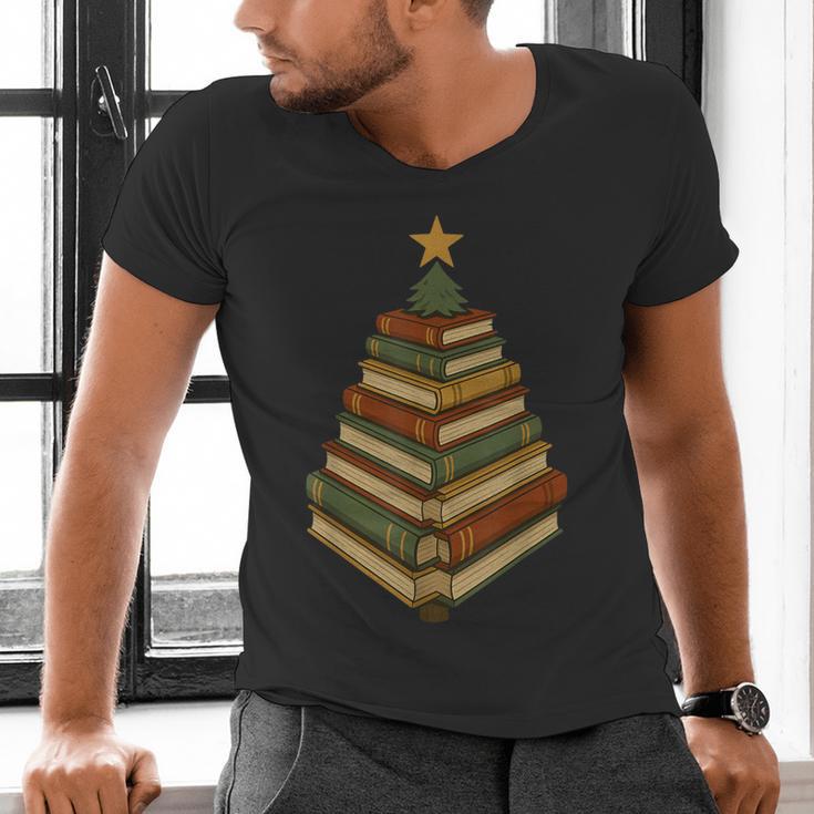 Book Lover Christmas Graphic For Librarians Men's V-Neck T-Shirt